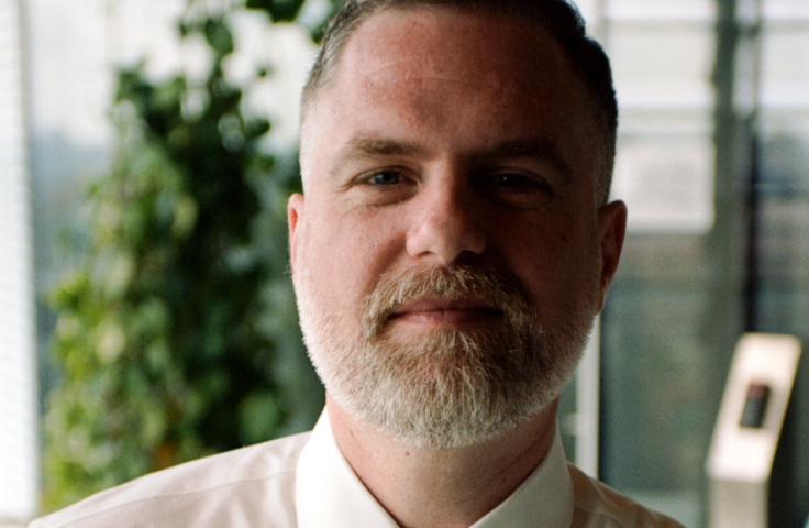 Head shot of Associate Professor David Carter